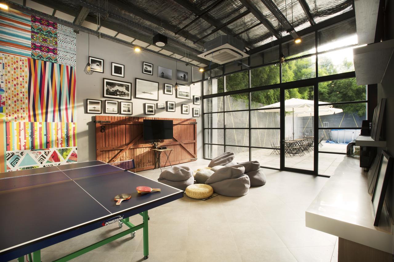 Nomad Hostel Kemang จาการ์ตา ภายนอก รูปภาพ