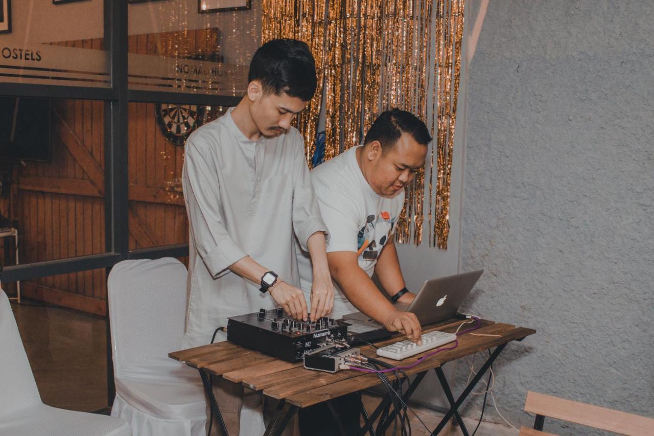 Nomad Hostel Kemang จาการ์ตา ภายนอก รูปภาพ
