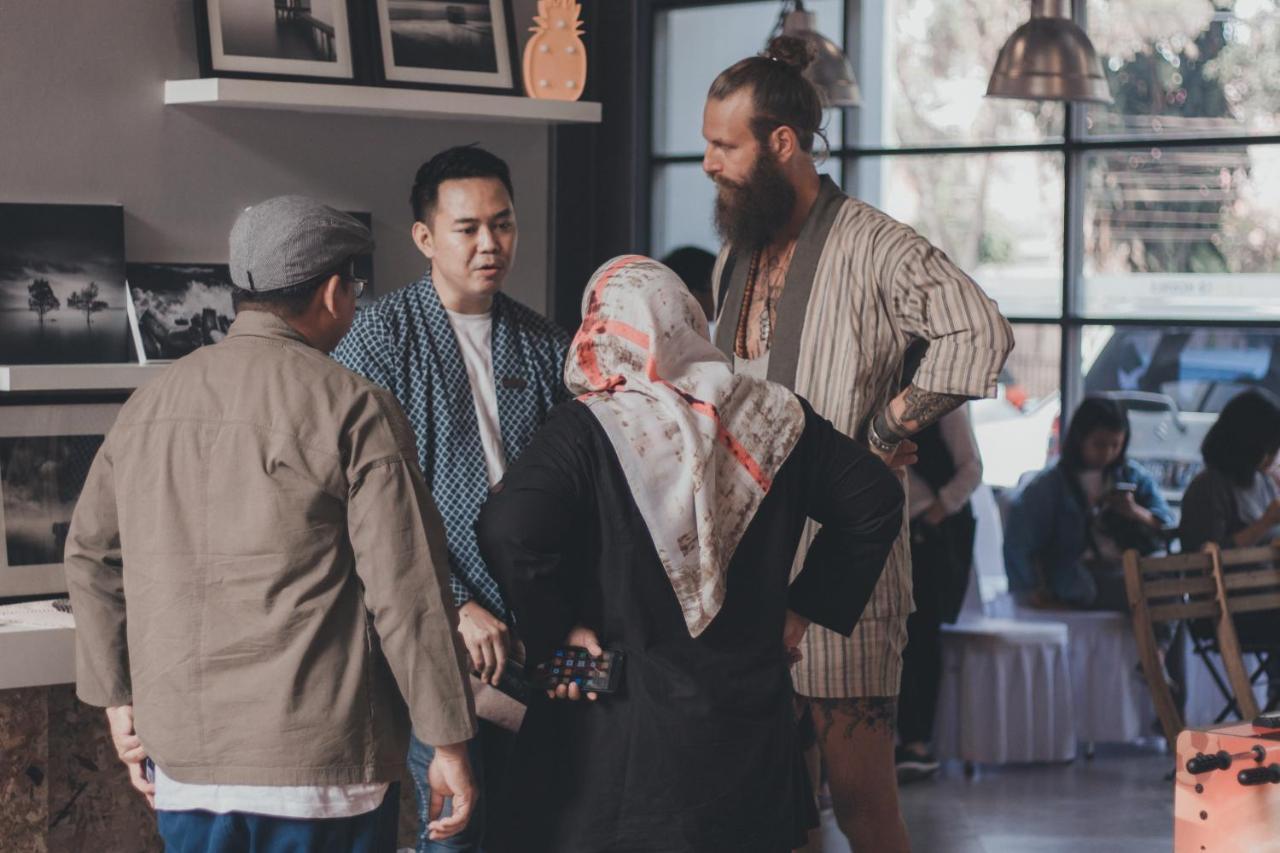 Nomad Hostel Kemang จาการ์ตา ภายนอก รูปภาพ