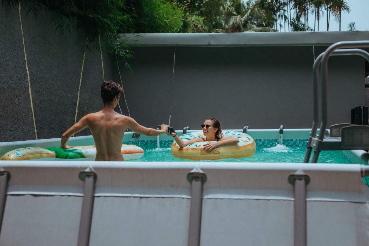 Nomad Hostel Kemang จาการ์ตา ภายนอก รูปภาพ